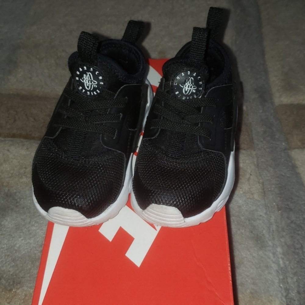 Nike Huarache Sneakers